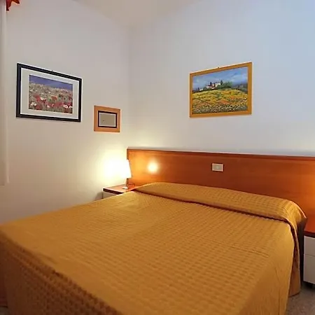 Flat In A With Garden In 2* Bibione