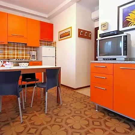 Hotel Flat In A With Garden In